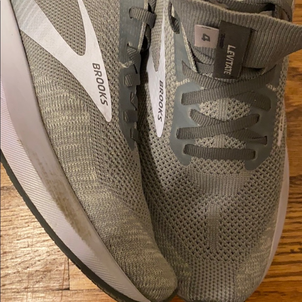 Brooks Levitate 4